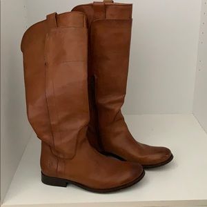 Only worn twice Frye boots. No original boot box.